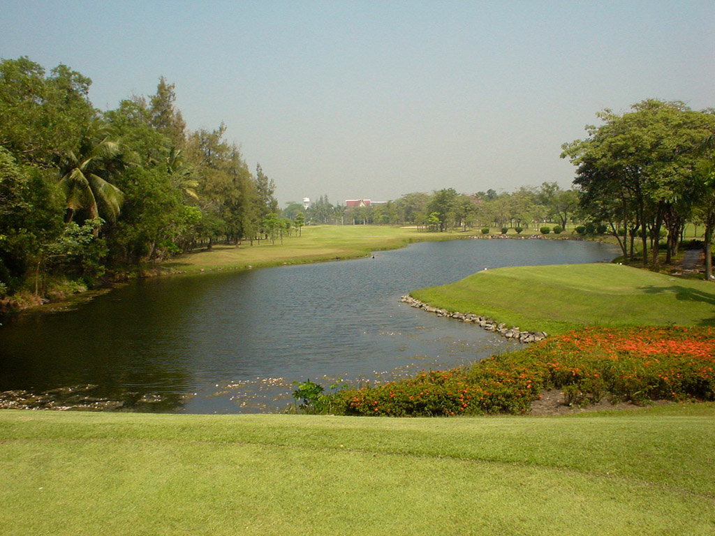 Rose Garden Golf Club